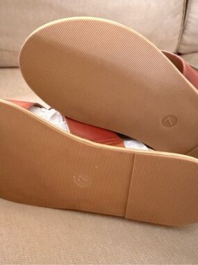 Target Women’s Tan Slide Sandals